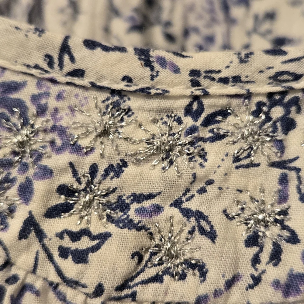 April Cornell Blue and White Tunic Top, Cotton, XL, Excellent, Has Pockets! - Picture 3 of 4